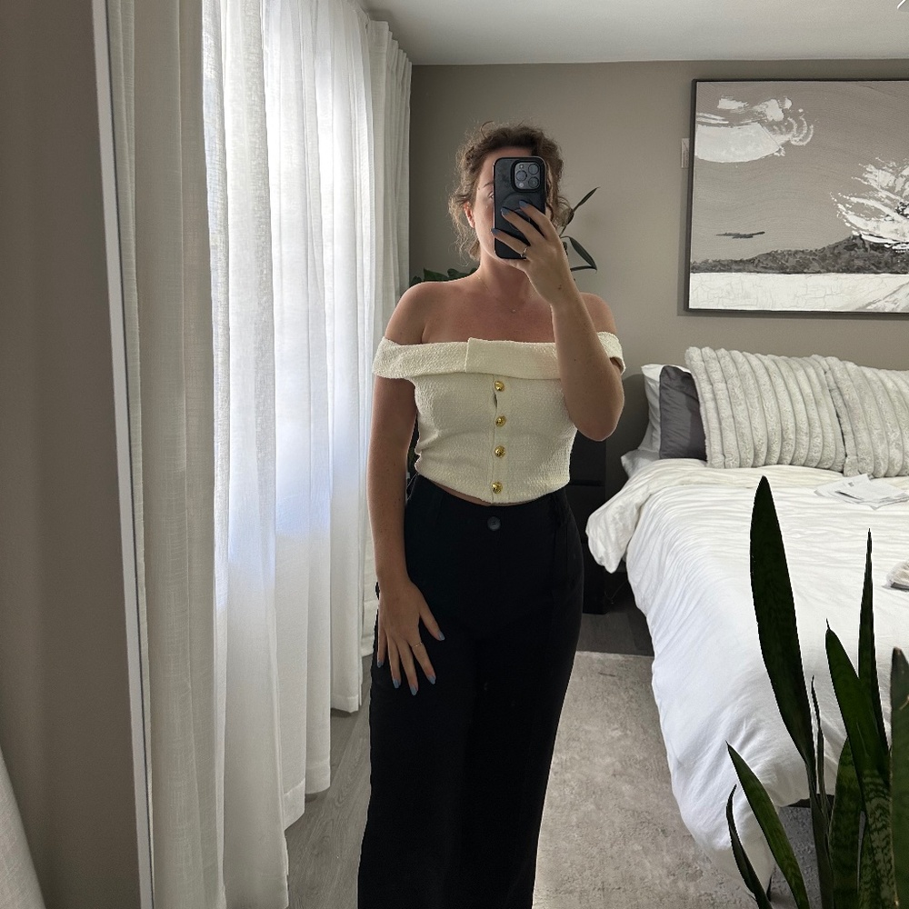 Cider cream elevated off the shoulder top